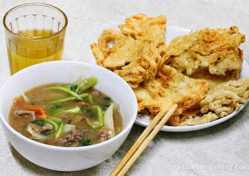 Phở Rán: Hanoi’s Fried Phở with Beef Sauce